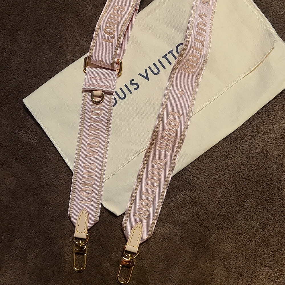 Louis Vuitton Rose Clair Strap